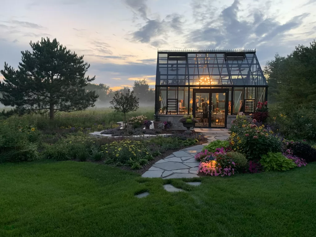 Wisconsin-Greenhouse-Young-CC1420SG6T