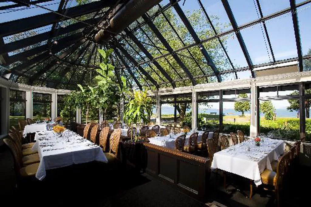 dine-by-the-ocean