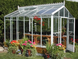 Traditional Single Glass with Poly roof