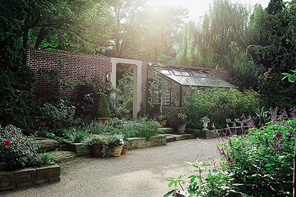 Lean-To 8x10 Single Glass Greenhouse